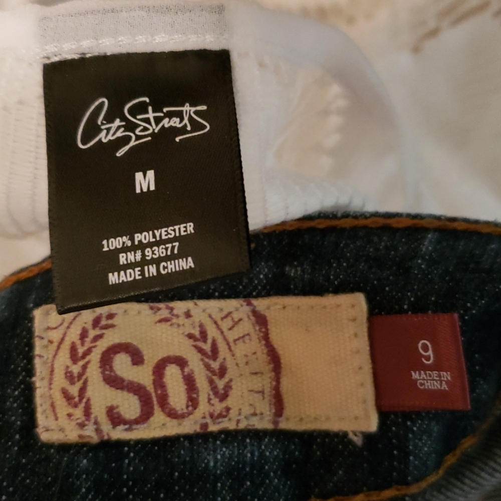 SO JEANS SIZE 9 CITY STREETS TOP MED SOLD TOGETHER - Picture 14 of 15